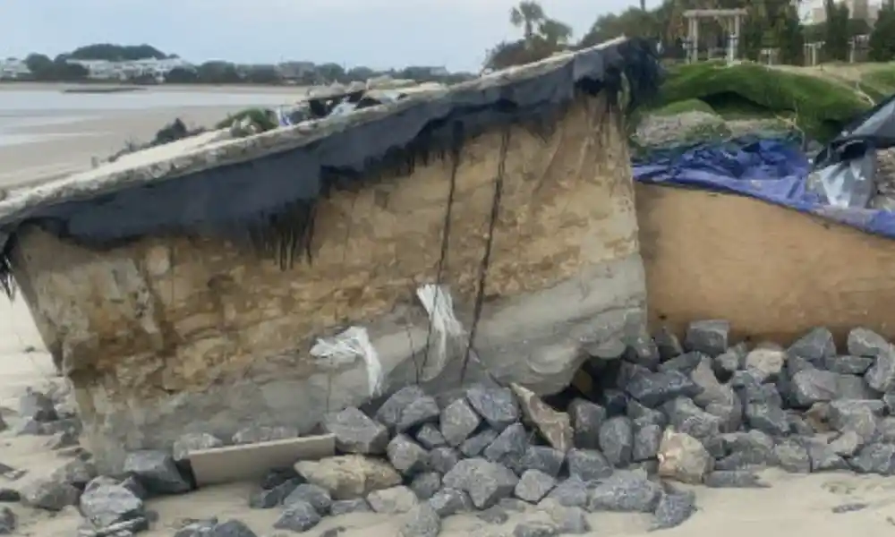 Isle of Palms Owner's 'Retention Wall'